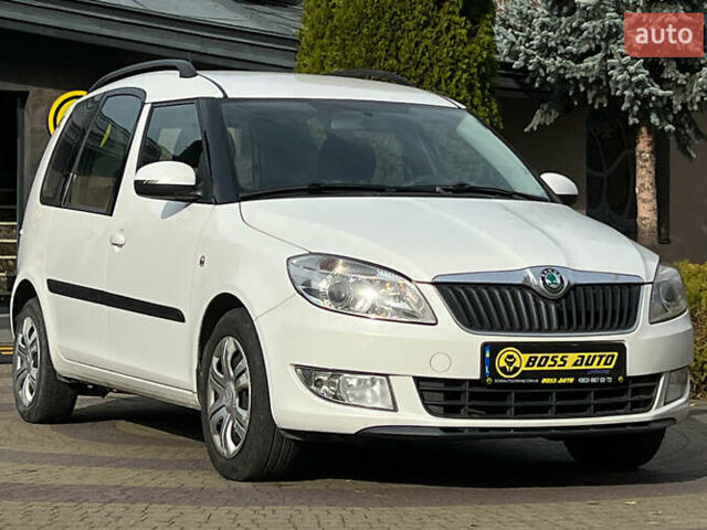 Белый Шкода Румстер, объемом двигателя 1.39 л и пробегом 194 тыс. км за 6200 $, фото 1 на Automoto.ua
