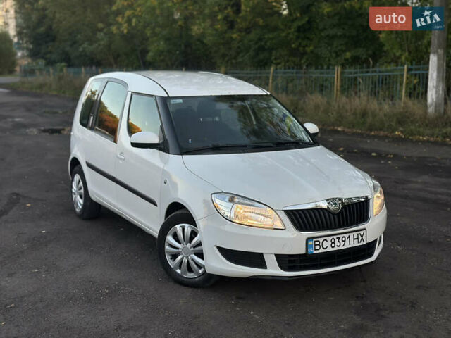 Белый Шкода Румстер, объемом двигателя 1.6 л и пробегом 280 тыс. км за 4500 $, фото 1 на Automoto.ua