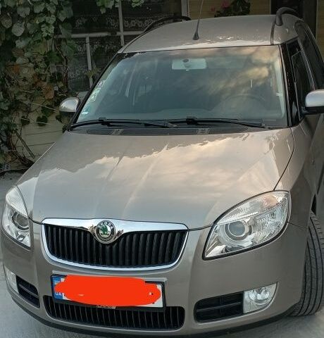 Бежевий Шкода Румстер, об'ємом двигуна 1.6 л та пробігом 160 тис. км за 8000 $, фото 1 на Automoto.ua