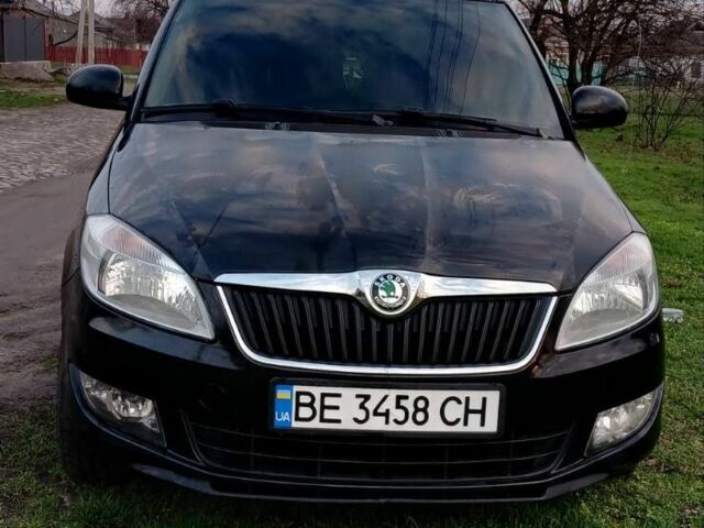 Черный Шкода Румстер, объемом двигателя 1.6 л и пробегом 107 тыс. км за 6000 $, фото 1 на Automoto.ua