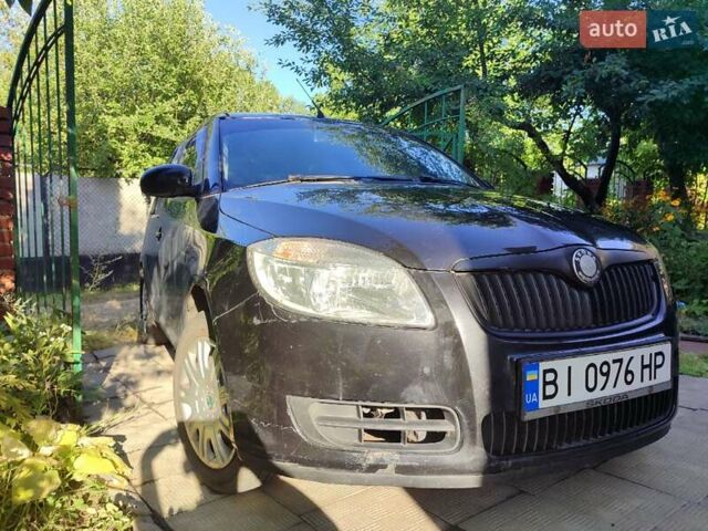 Черный Шкода Румстер, объемом двигателя 1.39 л и пробегом 278 тыс. км за 5000 $, фото 1 на Automoto.ua