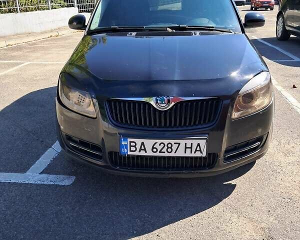 Чорний Шкода Румстер, об'ємом двигуна 1.39 л та пробігом 327 тис. км за 4800 $, фото 1 на Automoto.ua