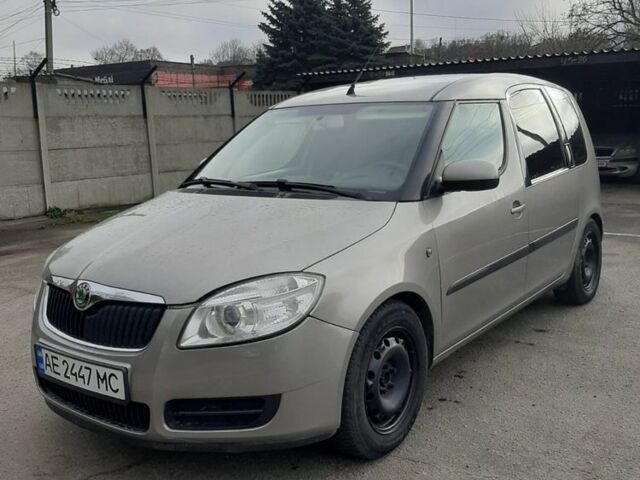 Коричневий Шкода Румстер, об'ємом двигуна 1.4 л та пробігом 269 тис. км за 5000 $, фото 1 на Automoto.ua