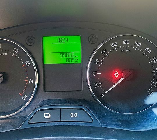 Серый Шкода Румстер, объемом двигателя 1.4 л и пробегом 100 тыс. км за 7000 $, фото 1 на Automoto.ua