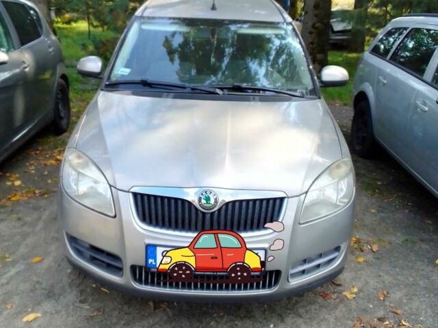 Серый Шкода Румстер, объемом двигателя 1.4 л и пробегом 310 тыс. км за 3150 $, фото 1 на Automoto.ua