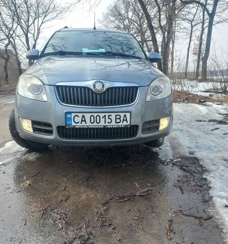 Серый Шкода Румстер, объемом двигателя 1.4 л и пробегом 263 тыс. км за 5350 $, фото 1 на Automoto.ua