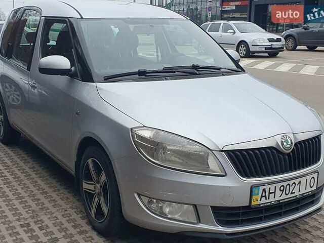 Серый Шкода Румстер, объемом двигателя 1.39 л и пробегом 100 тыс. км за 5500 $, фото 1 на Automoto.ua