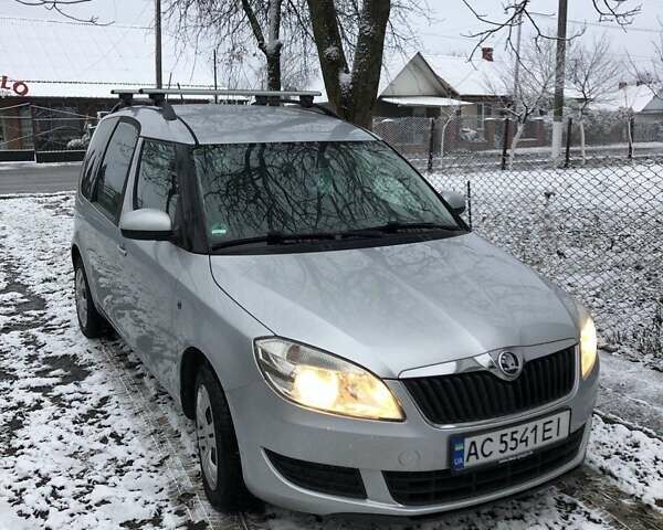 Серый Шкода Румстер, объемом двигателя 1.6 л и пробегом 194 тыс. км за 6200 $, фото 1 на Automoto.ua