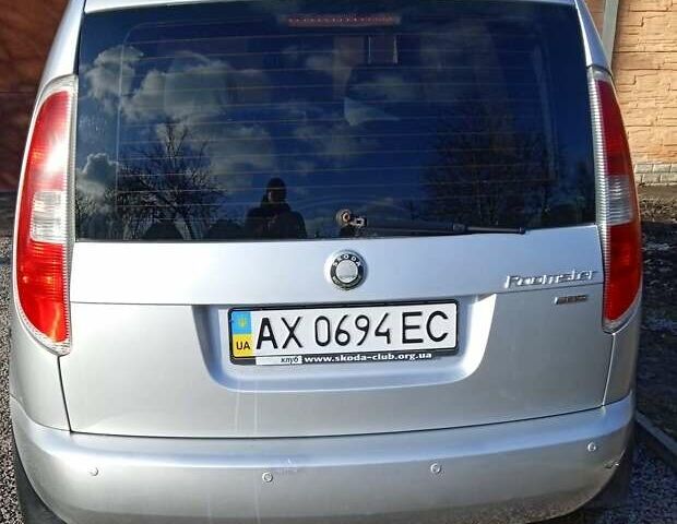 Серый Шкода Румстер, объемом двигателя 1.4 л и пробегом 146 тыс. км за 5000 $, фото 1 на Automoto.ua