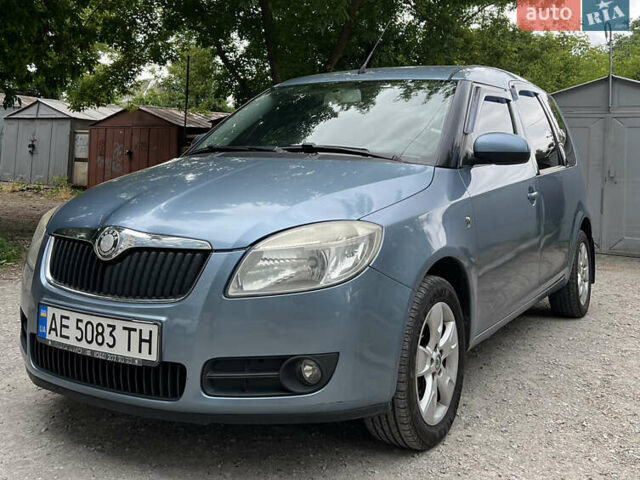 Серый Шкода Румстер, объемом двигателя 1.6 л и пробегом 160 тыс. км за 6200 $, фото 1 на Automoto.ua