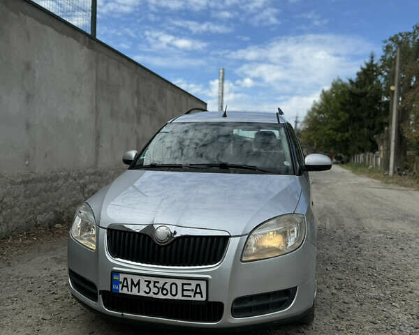 Серый Шкода Румстер, объемом двигателя 1.2 л и пробегом 211 тыс. км за 3200 $, фото 1 на Automoto.ua