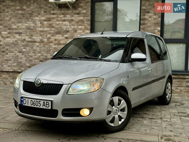 Шкода Румстер 2009 у Ужгороді на Automoto.ua Сірий Шкода Румстер, об'ємом двигуна 1.9 л та пробігом 299 тис. км за 3999 $, фото 1 на Automoto.ua