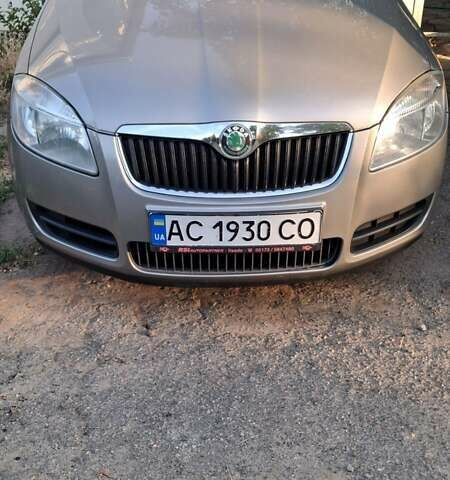 Серый Шкода Румстер, объемом двигателя 1.2 л и пробегом 270 тыс. км за 4300 $, фото 1 на Automoto.ua