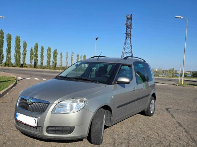Сірий Шкода Румстер, об'ємом двигуна 1.2 л та пробігом 270 тис. км за 3700 $, фото 1 на Automoto.ua