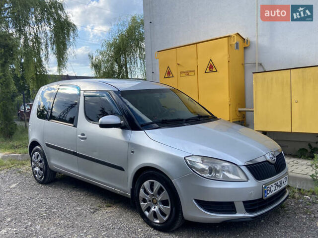 Серый Шкода Румстер, объемом двигателя 1.6 л и пробегом 305 тыс. км за 5800 $, фото 1 на Automoto.ua