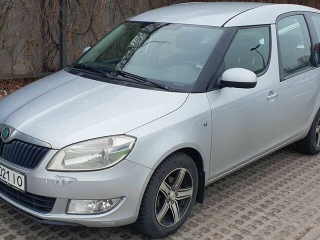 Сірий Шкода Румстер, об'ємом двигуна 1.4 л та пробігом 302 тис. км за 5000 $, фото 1 на Automoto.ua