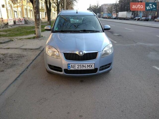 Синій Шкода Румстер, об'ємом двигуна 1.4 л та пробігом 330 тис. км за 5800 $, фото 1 на Automoto.ua