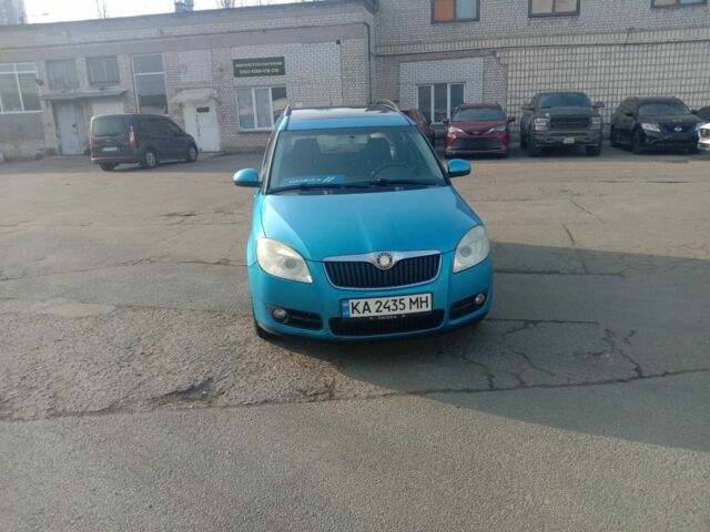 Синий Шкода Румстер, объемом двигателя 1.6 л и пробегом 270 тыс. км за 4000 $, фото 1 на Automoto.ua