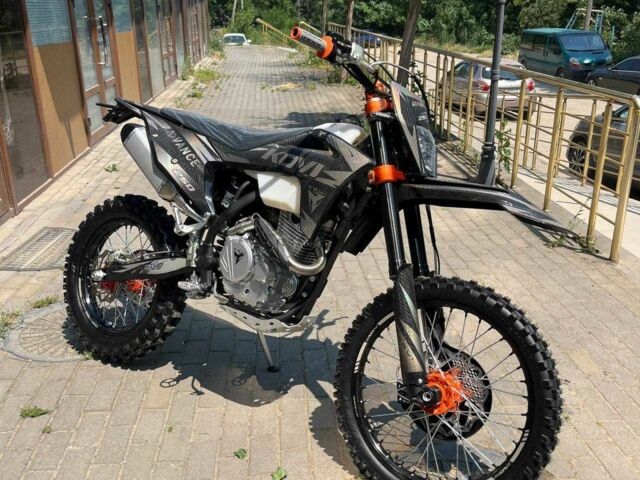 Синий Шкода Румстер, объемом двигателя 1.4 л и пробегом 210 тыс. км за 6731 $, фото 1 на Automoto.ua