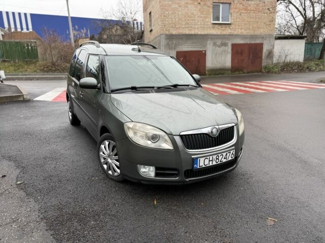 Зеленый Шкода Румстер, объемом двигателя 1.9 л и пробегом 300 тыс. км за 2850 $, фото 1 на Automoto.ua