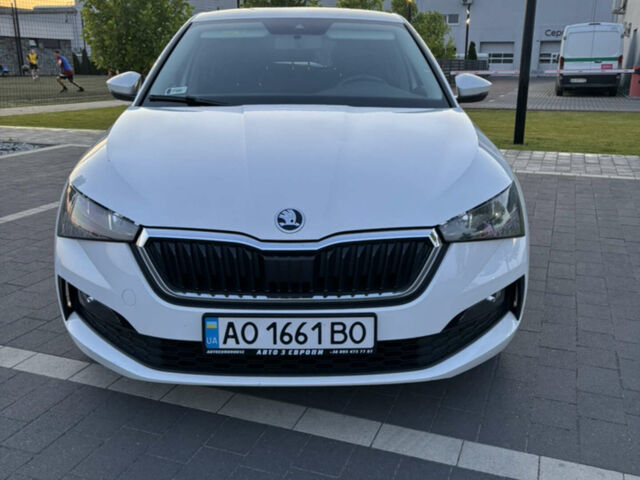 Білий Шкода Scala, об'ємом двигуна 1.6 л та пробігом 247 тис. км за 15100 $, фото 1 на Automoto.ua