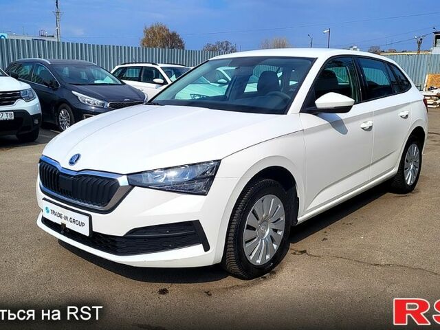 Белый Шкода Scala, объемом двигателя 1.6 л и пробегом 79 тыс. км за 14300 $, фото 1 на Automoto.ua