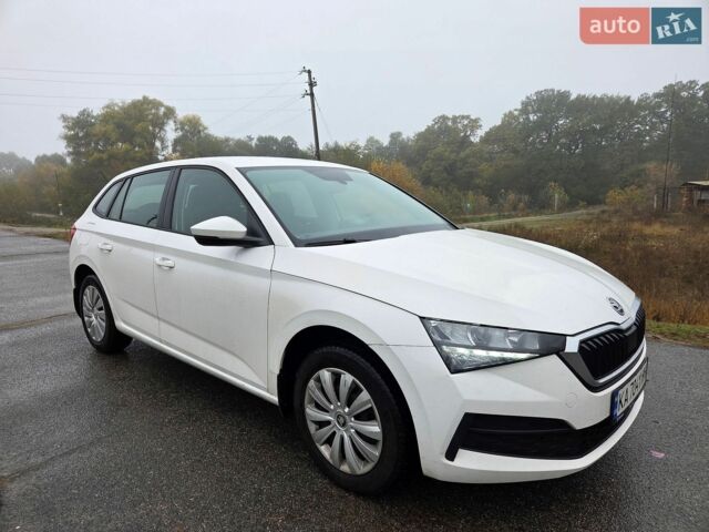 Білий Шкода Scala, об'ємом двигуна 1.6 л та пробігом 75 тис. км за 15000 $, фото 1 на Automoto.ua