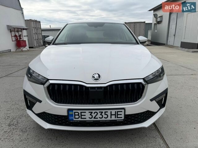 Белый Шкода Scala, объемом двигателя 1 л и пробегом 34 тыс. км за 19100 $, фото 1 на Automoto.ua