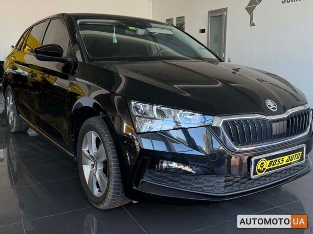 Черный Шкода Scala, объемом двигателя 1 л и пробегом 69 тыс. км за 17000 $, фото 1 на Automoto.ua