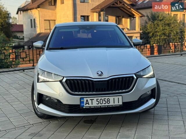 Сірий Шкода Scala, об'ємом двигуна 1.5 л та пробігом 204 тис. км за 12987 $, фото 1 на Automoto.ua