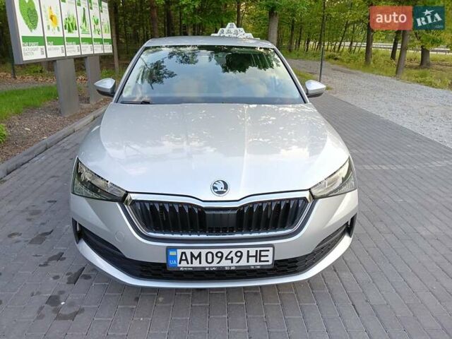 Серый Шкода Scala, объемом двигателя 1.6 л и пробегом 31 тыс. км за 19400 $, фото 1 на Automoto.ua
