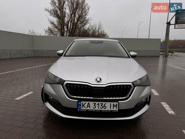 Серый Шкода Scala, объемом двигателя 1.6 л и пробегом 127 тыс. км за 15000 $, фото 1 на Automoto.ua