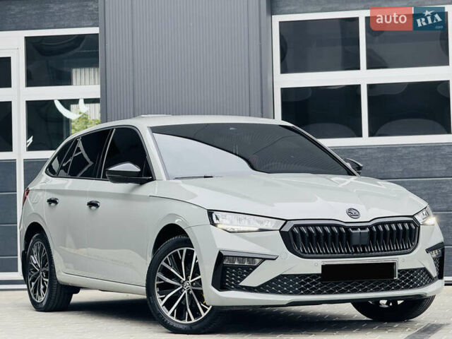 Шкода Scala 2024 у Мукачеве на Automoto.ua Сірий Шкода Scala, об'ємом двигуна 1 л та пробігом 17 тис. км за 31000 $, фото 1 на Automoto.ua