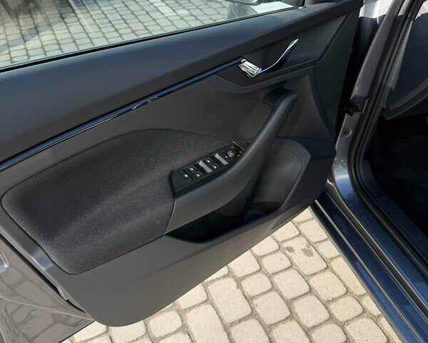 Сірий Шкода Scala, об'ємом двигуна 1 л та пробігом 4 тис. км за 21000 $, фото 1 на Automoto.ua