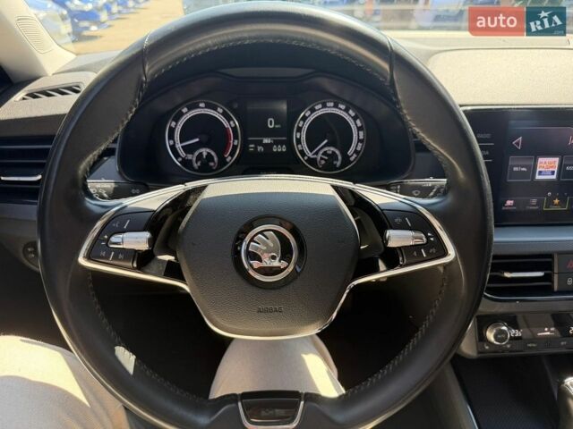 Синий Шкода Scala, объемом двигателя 1.6 л и пробегом 83 тыс. км за 14948 $, фото 1 на Automoto.ua