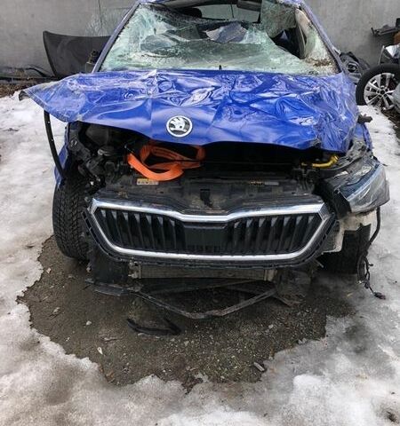 Синий Шкода Scala, объемом двигателя 1.6 л и пробегом 38 тыс. км за 5000 $, фото 1 на Automoto.ua