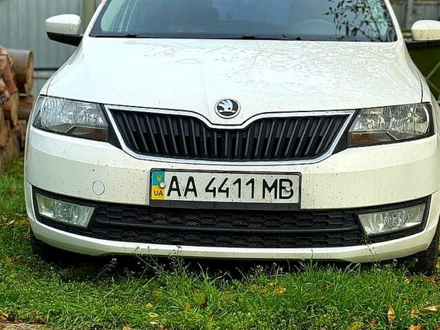 Білий Шкода Спейсбек, об'ємом двигуна 1.2 л та пробігом 114 тис. км за 8500 $, фото 1 на Automoto.ua