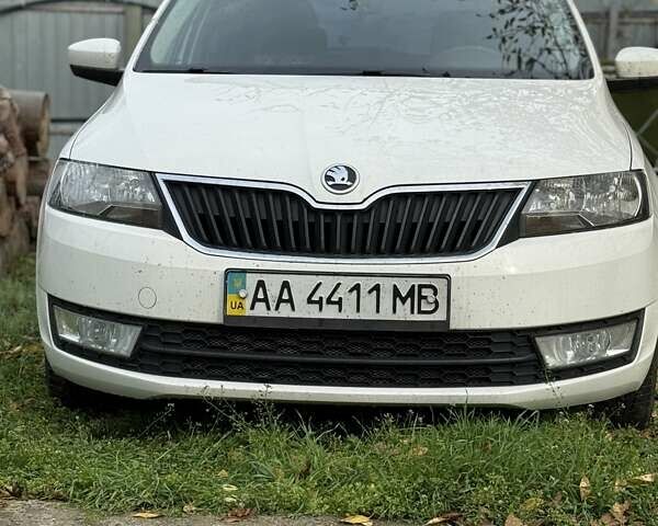 Белый Шкода Спейсбек, объемом двигателя 1.2 л и пробегом 115 тыс. км за 8500 $, фото 1 на Automoto.ua