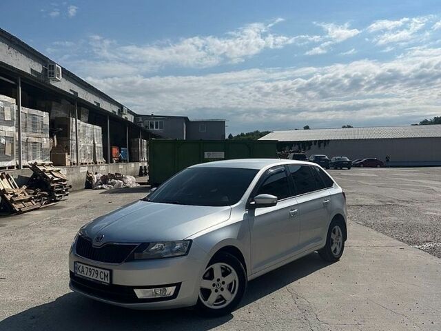 Сірий Шкода Спейсбек, об'ємом двигуна 1.2 л та пробігом 135 тис. км за 9000 $, фото 1 на Automoto.ua