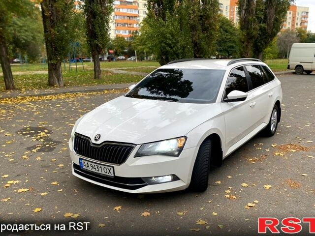 Білий Шкода Суперб, об'ємом двигуна 1.8 л та пробігом 248 тис. км за 13700 $, фото 1 на Automoto.ua