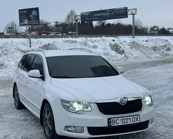 Белый Шкода Суперб, объемом двигателя 1.97 л и пробегом 249 тыс. км за 9900 $, фото 1 на Automoto.ua
