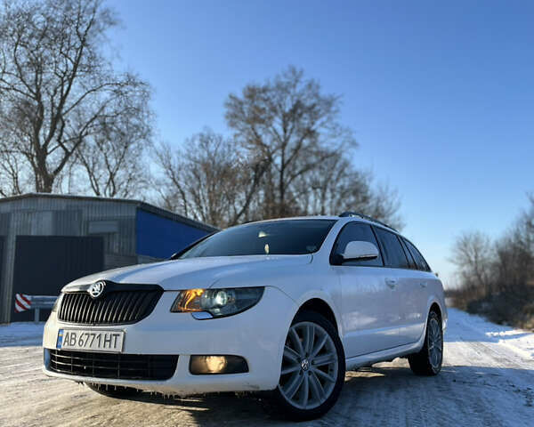 Білий Шкода Суперб, об'ємом двигуна 2.01 л та пробігом 325 тис. км за 10500 $, фото 1 на Automoto.ua