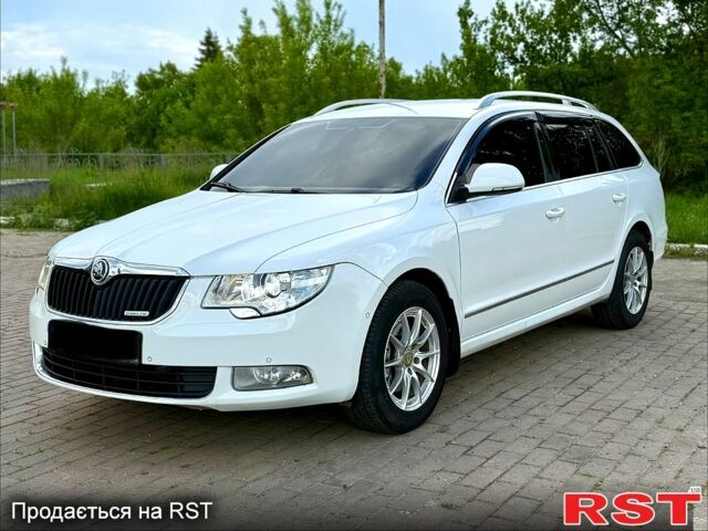 Белый Шкода Суперб, объемом двигателя 1.6 л и пробегом 271 тыс. км за 8700 $, фото 1 на Automoto.ua