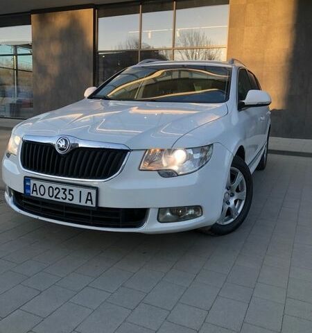 Білий Шкода Суперб, об'ємом двигуна 1.97 л та пробігом 280 тис. км за 9900 $, фото 1 на Automoto.ua