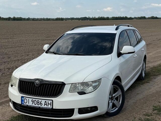 Белый Шкода Суперб, объемом двигателя 1.97 л и пробегом 350 тыс. км за 8300 $, фото 1 на Automoto.ua