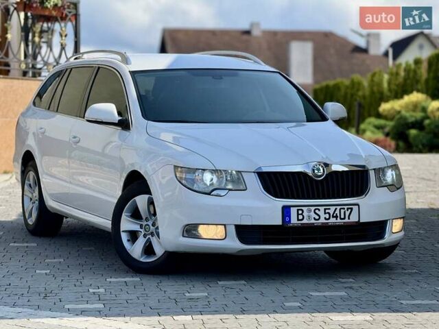 Білий Шкода Суперб, об'ємом двигуна 2 л та пробігом 305 тис. км за 9350 $, фото 1 на Automoto.ua