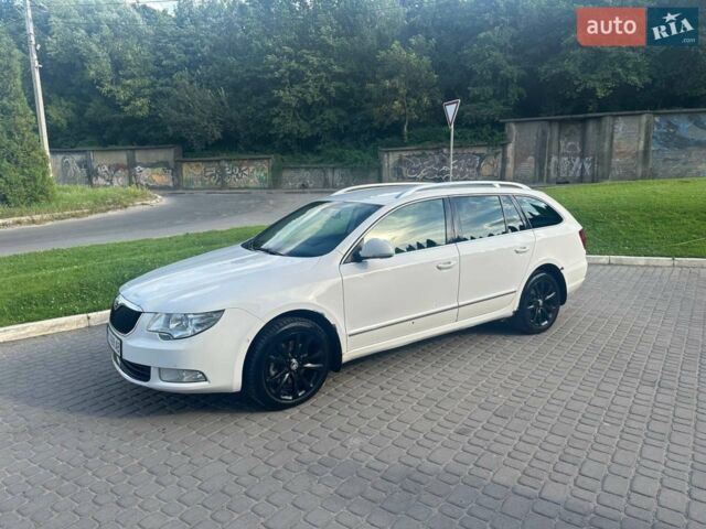 Білий Шкода Суперб, об'ємом двигуна 2 л та пробігом 336 тис. км за 9000 $, фото 1 на Automoto.ua