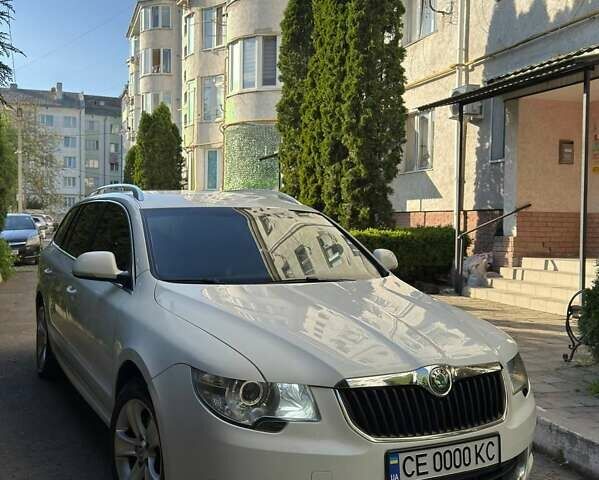 Білий Шкода Суперб, об'ємом двигуна 2 л та пробігом 203 тис. км за 10300 $, фото 1 на Automoto.ua