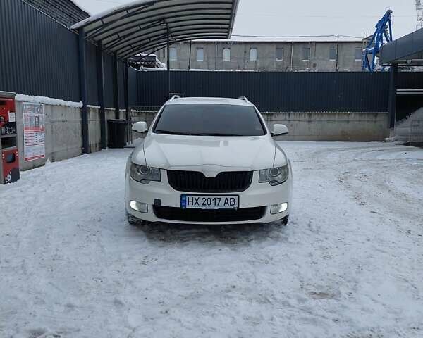 Белый Шкода Суперб, объемом двигателя 1.97 л и пробегом 320 тыс. км за 12790 $, фото 1 на Automoto.ua