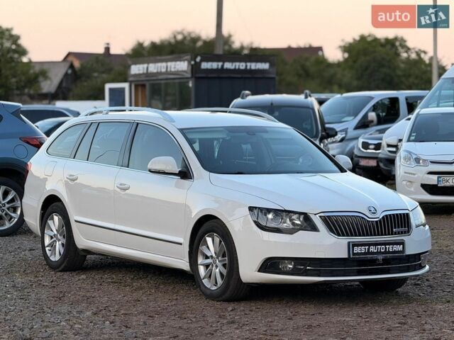 Белый Шкода Суперб, объемом двигателя 1.6 л и пробегом 268 тыс. км за 10500 $, фото 1 на Automoto.ua